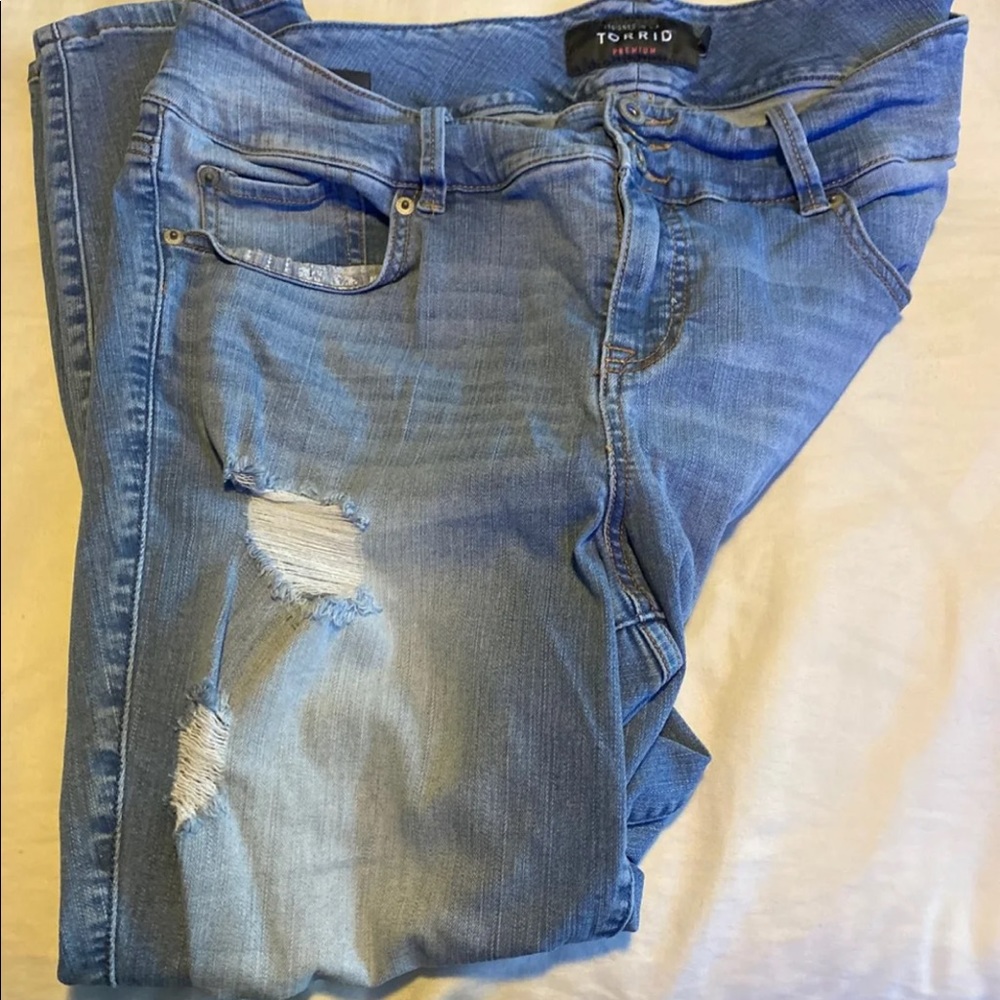 Torrid light blue jean size 20